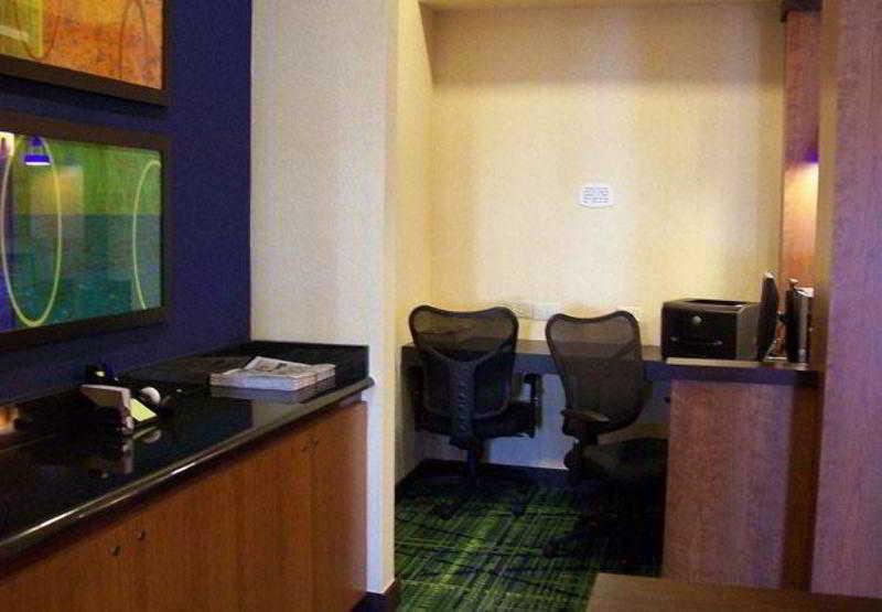 Fairfield Inn And Suites By Marriott Strasburg Shenandoah Valley Bagian luar foto