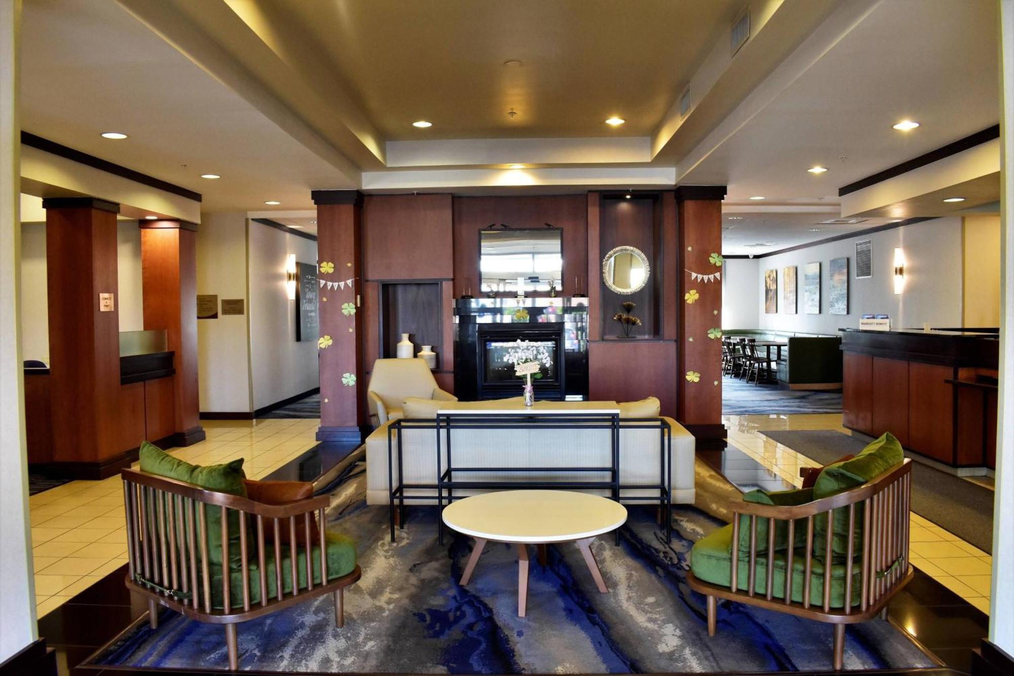 Fairfield Inn And Suites By Marriott Strasburg Shenandoah Valley Bagian luar foto