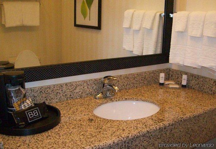 Fairfield Inn And Suites By Marriott Strasburg Shenandoah Valley Bagian luar foto