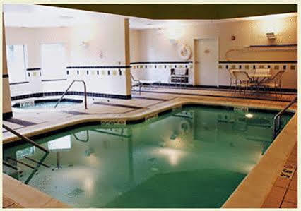 Fairfield Inn And Suites By Marriott Strasburg Shenandoah Valley Bagian luar foto